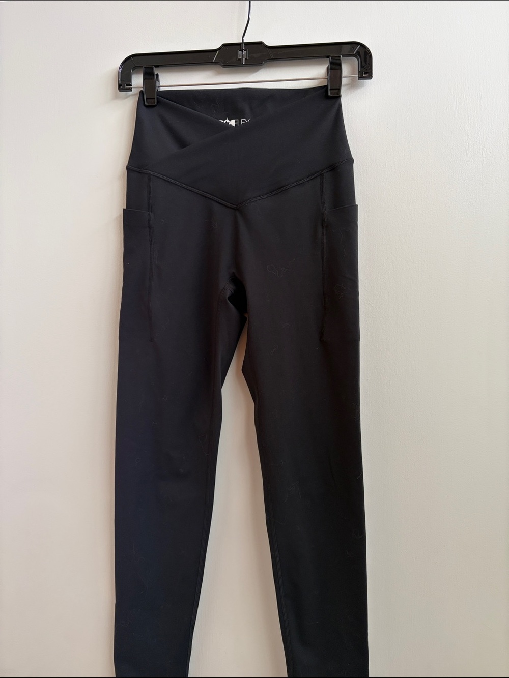 POPFLEX Black High-Rise Leggings with Side Pockets